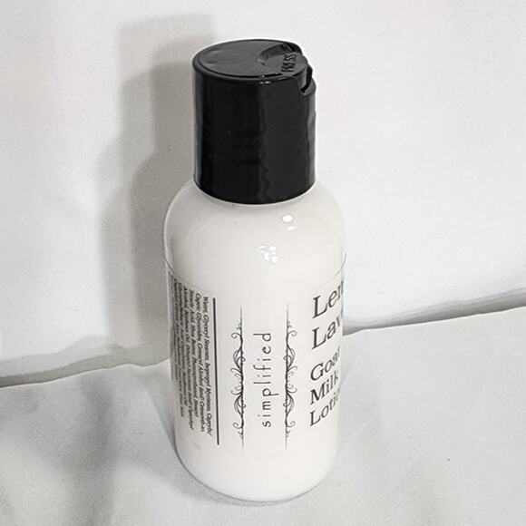 Alleyoop Makeup Brush, Simplified Lemon & Lavender Lotion, Handcrafted Candle0. - Picture 8 of 12